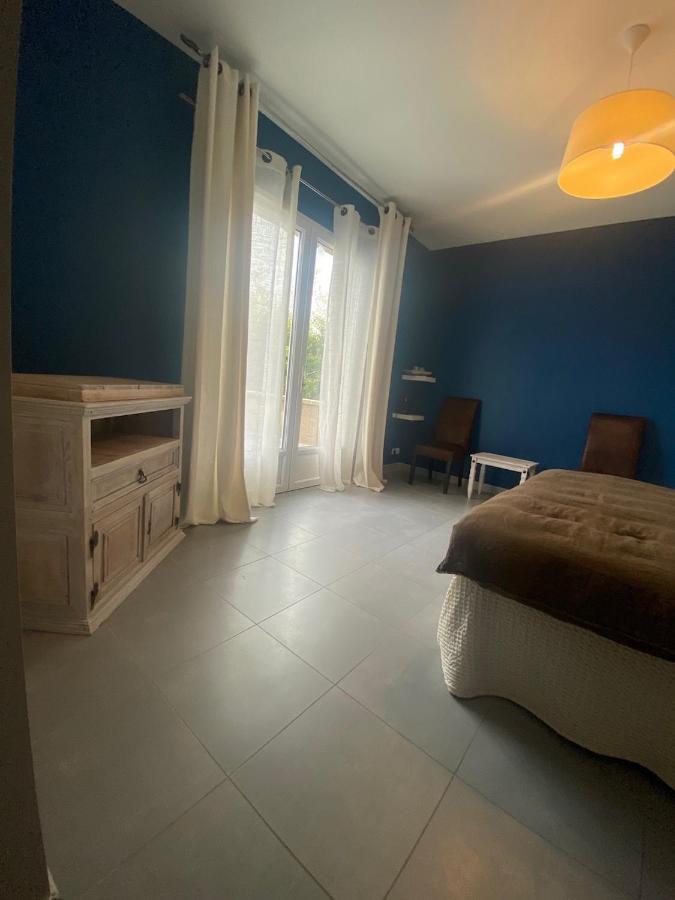 Les Centaurines Bed & Breakfast Saint-Siffret Exterior photo