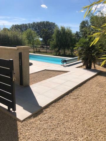 Les Centaurines Bed & Breakfast Saint-Siffret Exterior photo
